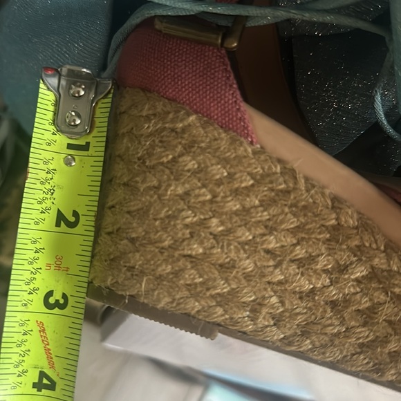 Vionic Amy canvas wedge heels - Picture 6 of 7